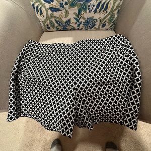 Excellent condition INC black and white shorts, size 18